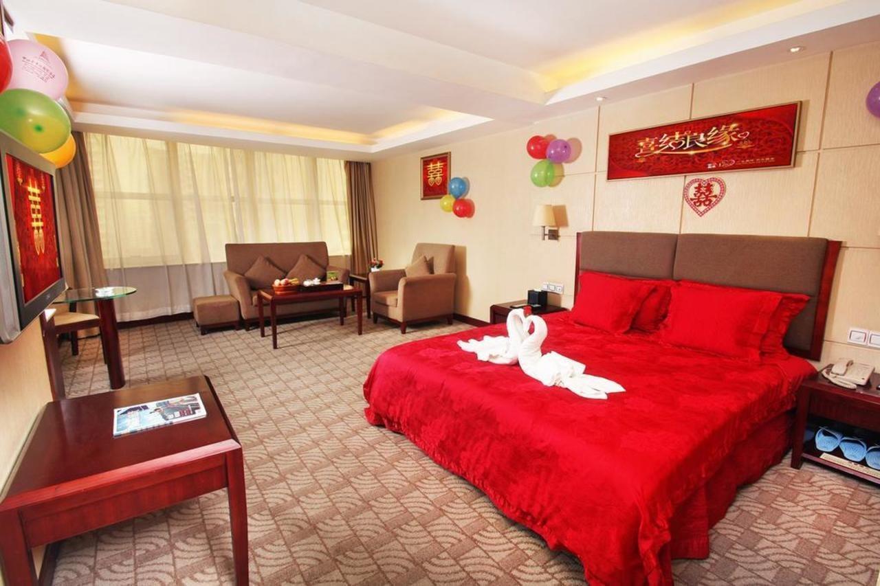Huizhou Jinhuayue International Hotel Buitenkant foto