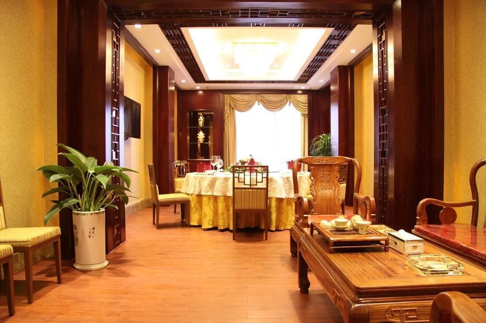 Huizhou Jinhuayue International Hotel Buitenkant foto
